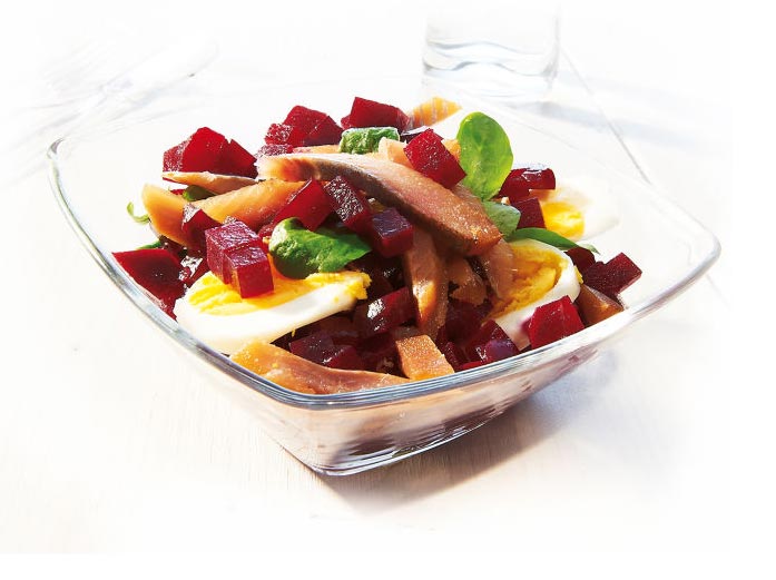 Salade harengs aux betteraves rouges